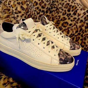 P448 Jack Sneaker, TURTLE BEIGE
Size 38, worn 4 times!